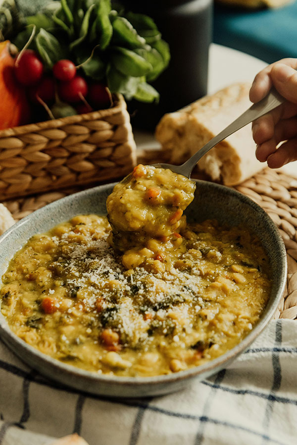 Easy, Slow Simmer Lentil Soup  From Cooking for Healthy Healing, by Linda Reetor-Page