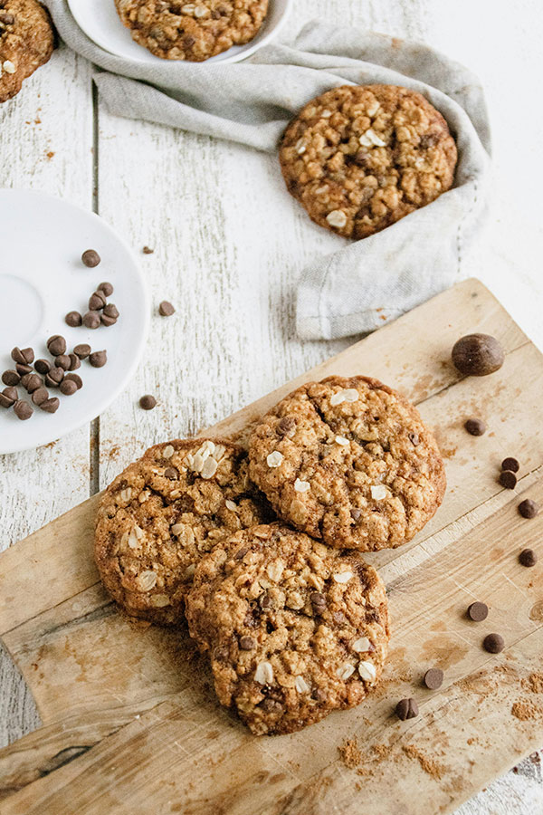 Monster Oatmeal Cookies  From Cooking for Healthy Healing, by Linda Reetor-Page