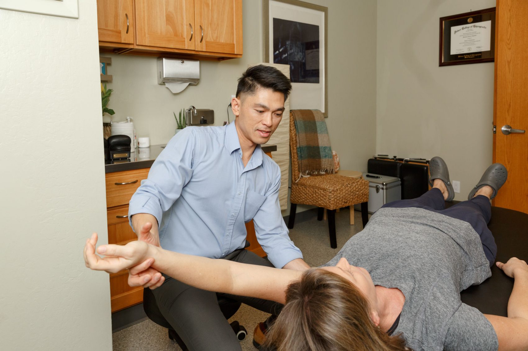 pain extremity chiropractic acre